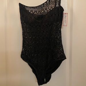Bisou Bisou black one piece bathing suit